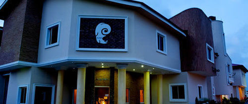 Aries Suites Lagos Bagian luar foto