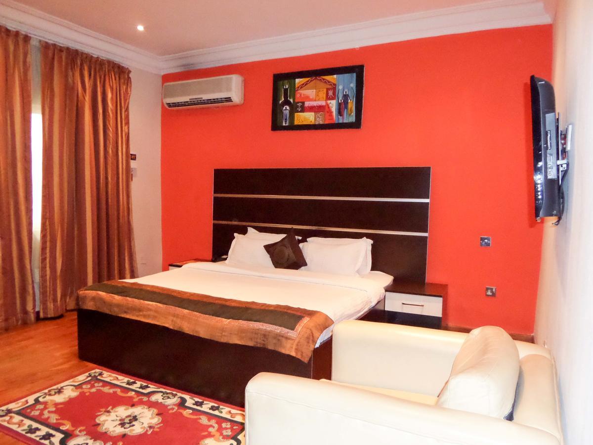 Aries Suites Lagos Bagian luar foto