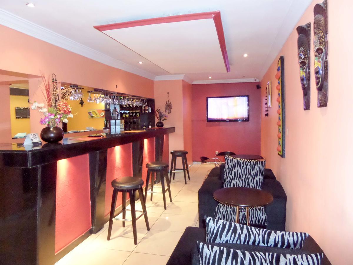 Aries Suites Lagos Bagian luar foto